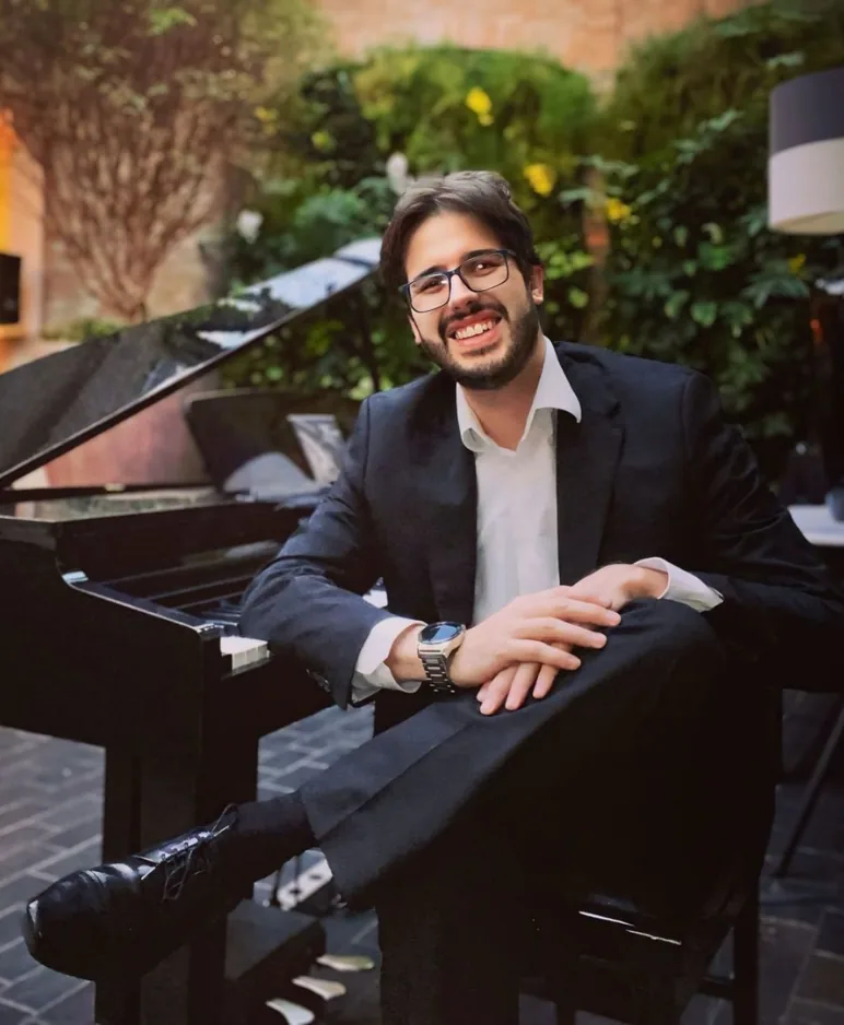 André Molinero, artista parceiro da Tokai